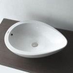 Badezimmereinrichtung - Aufsatzwaschbecken oval Tropfen-design